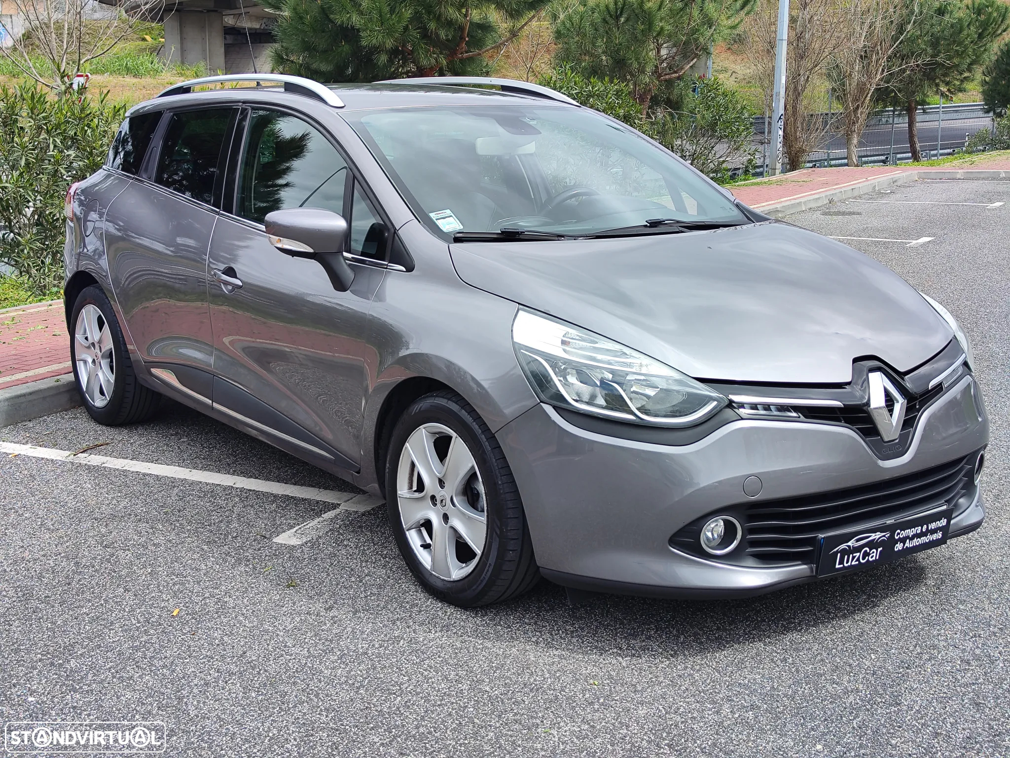 Renault Clio Sport Tourer 1.5 dCi Dynamique S - 4