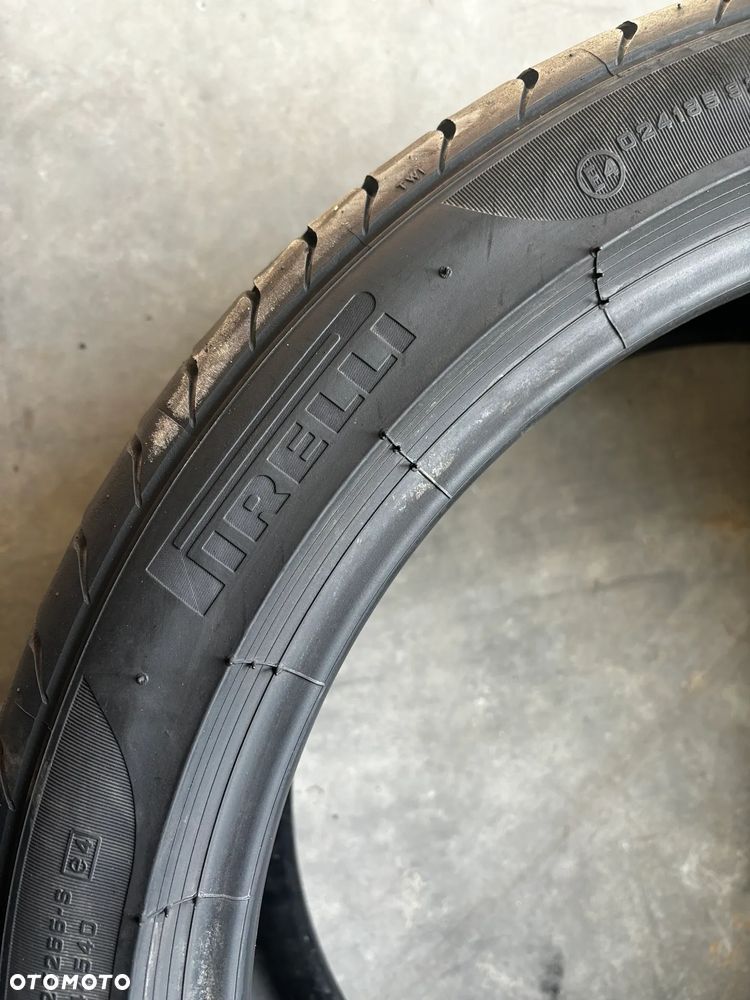 Opony letnie Pirelli P-Zero (RFT) - 245/40R19 - 5