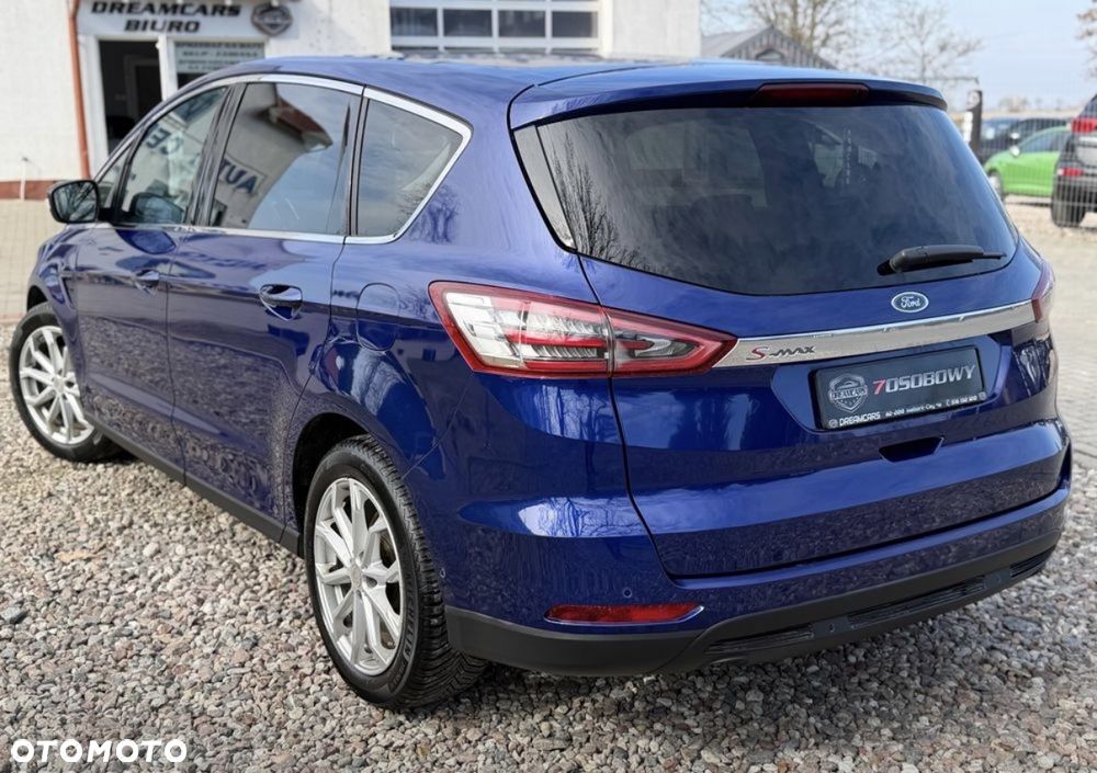 Ford S-Max - 11
