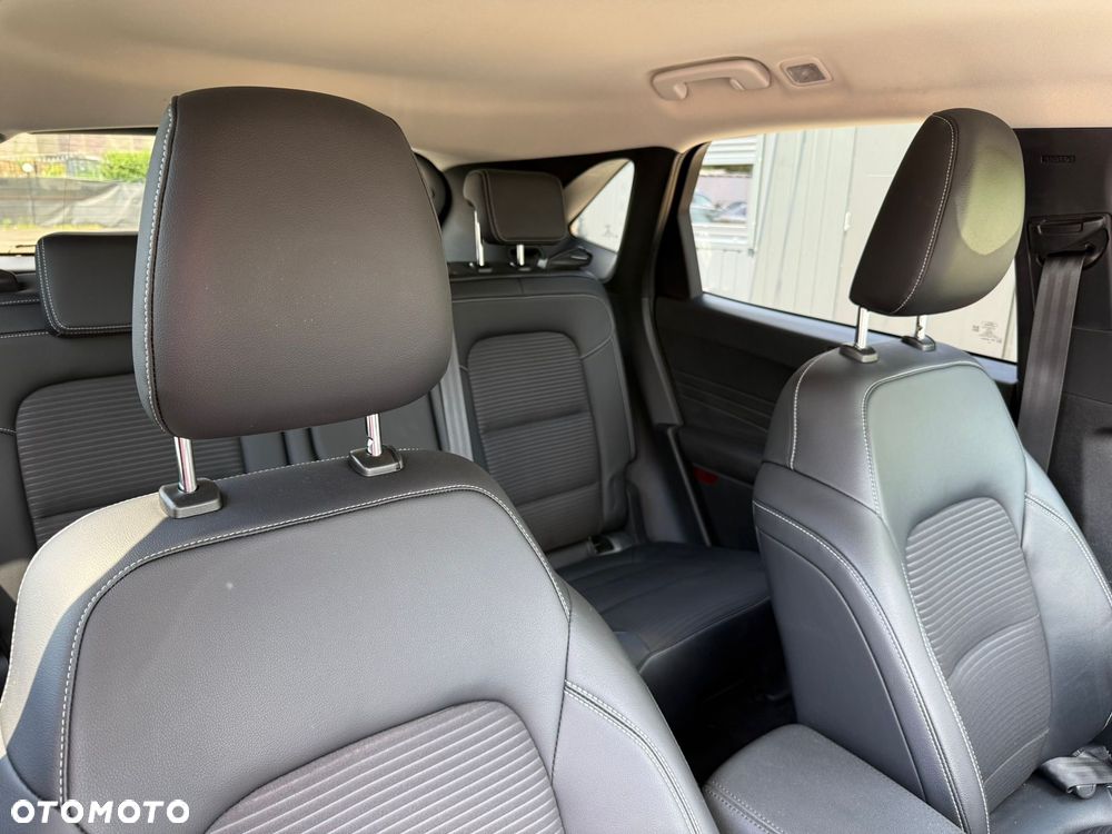 Ford Kuga 2.5 FHEV FWD Titanium X - 29