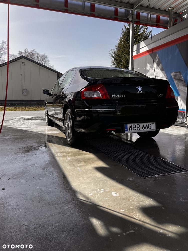 Peugeot 407 - 8