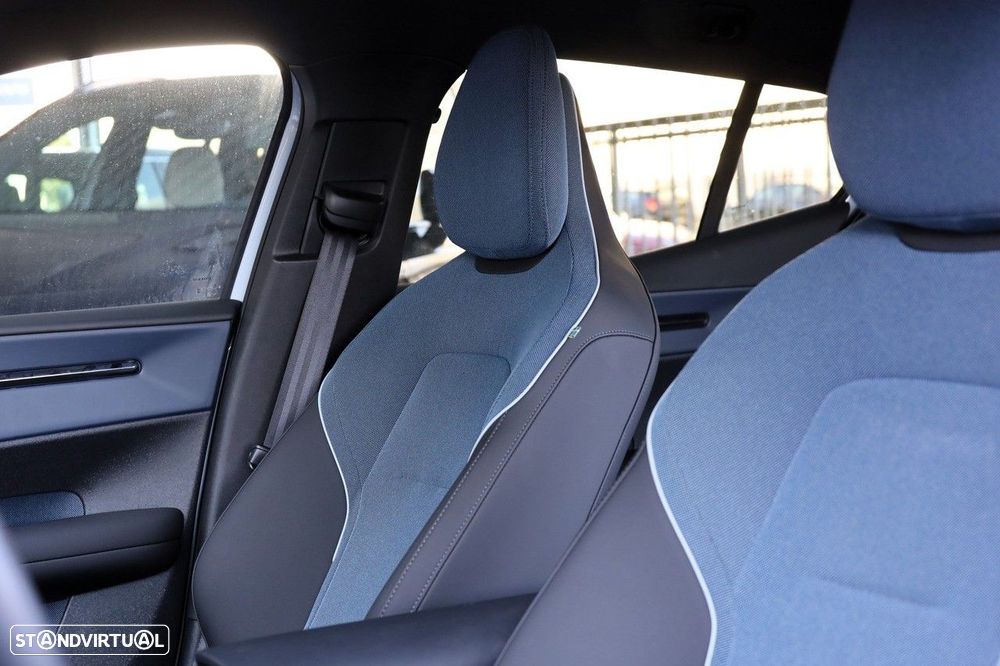 Volvo EX30 69 kWh Single Motor Extended Range Core - 9