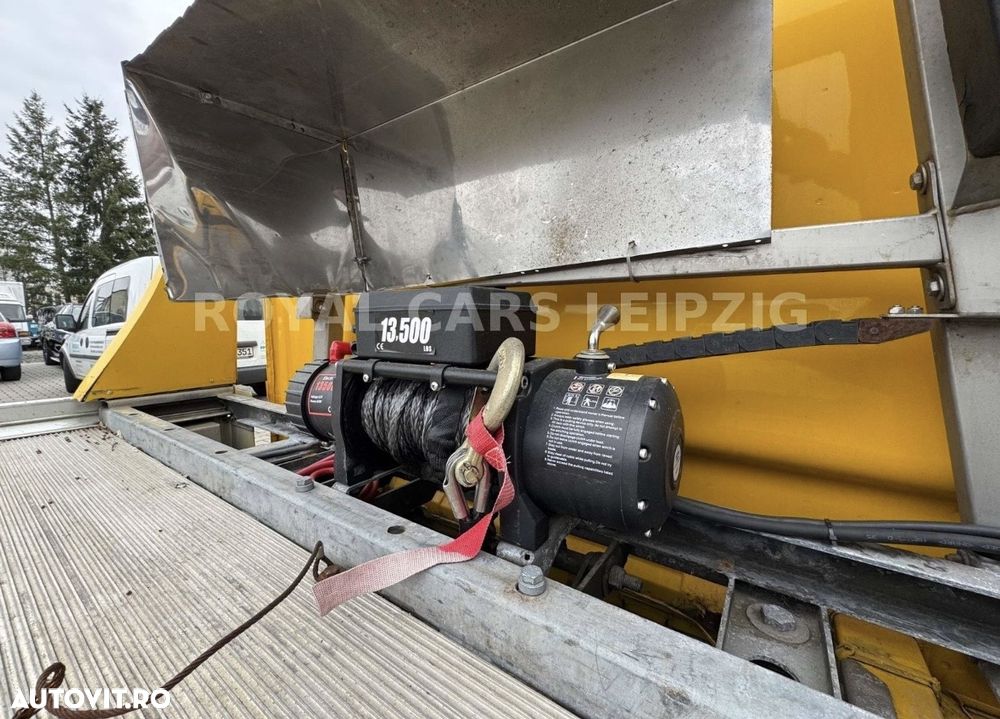 Mercedes-Benz Sprinter - 12