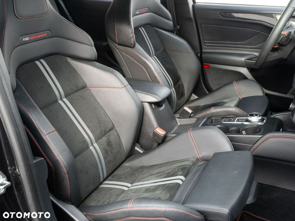 Ford Focus 2.3 EcoBoost ST X - 28