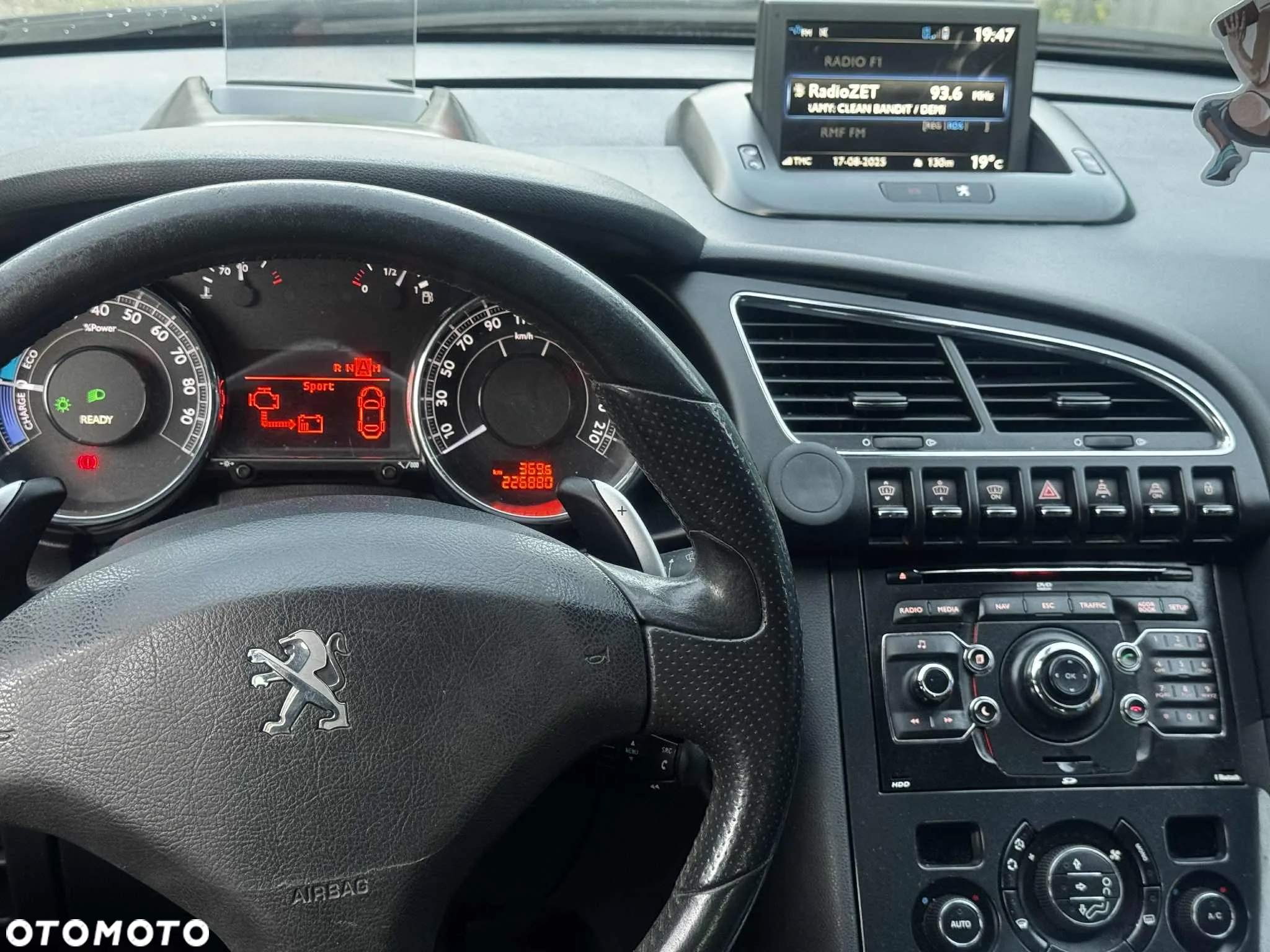 Peugeot 3008 2.0 HDi HYbrid4 - 10
