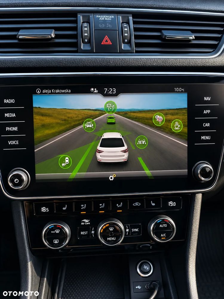 Skoda Superb 2.0 TDI SCR Style DSG - 15
