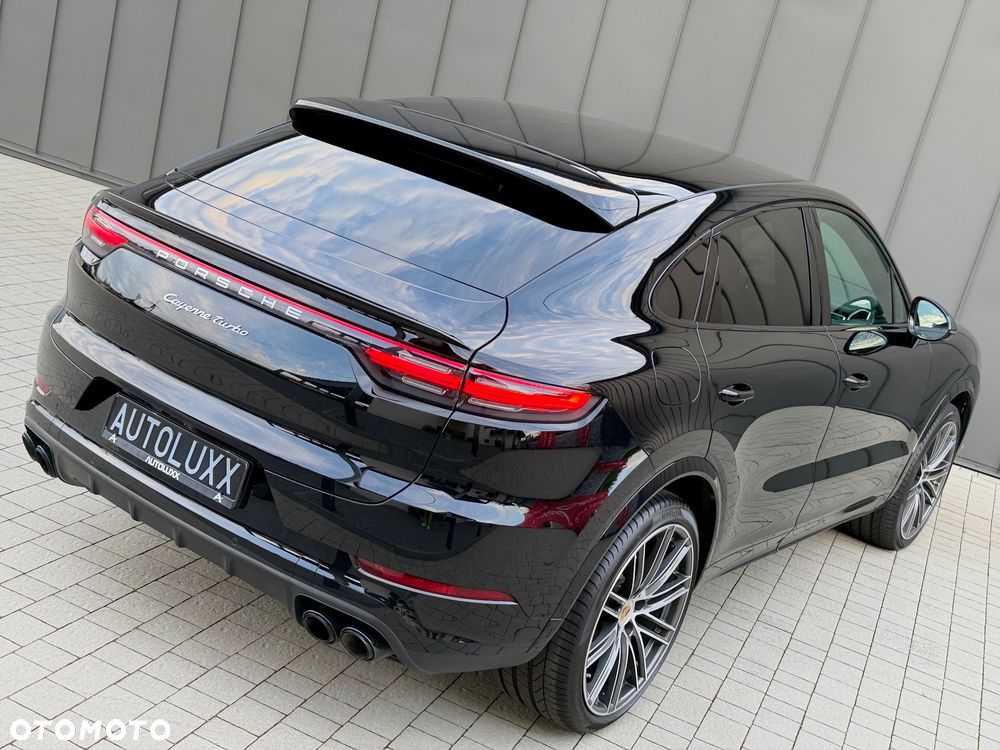 Porsche Cayenne Turbo - 10