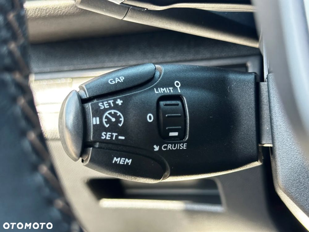 Peugeot 3008 BlueHDi 180 Stop & Start EAT8 GT - 30