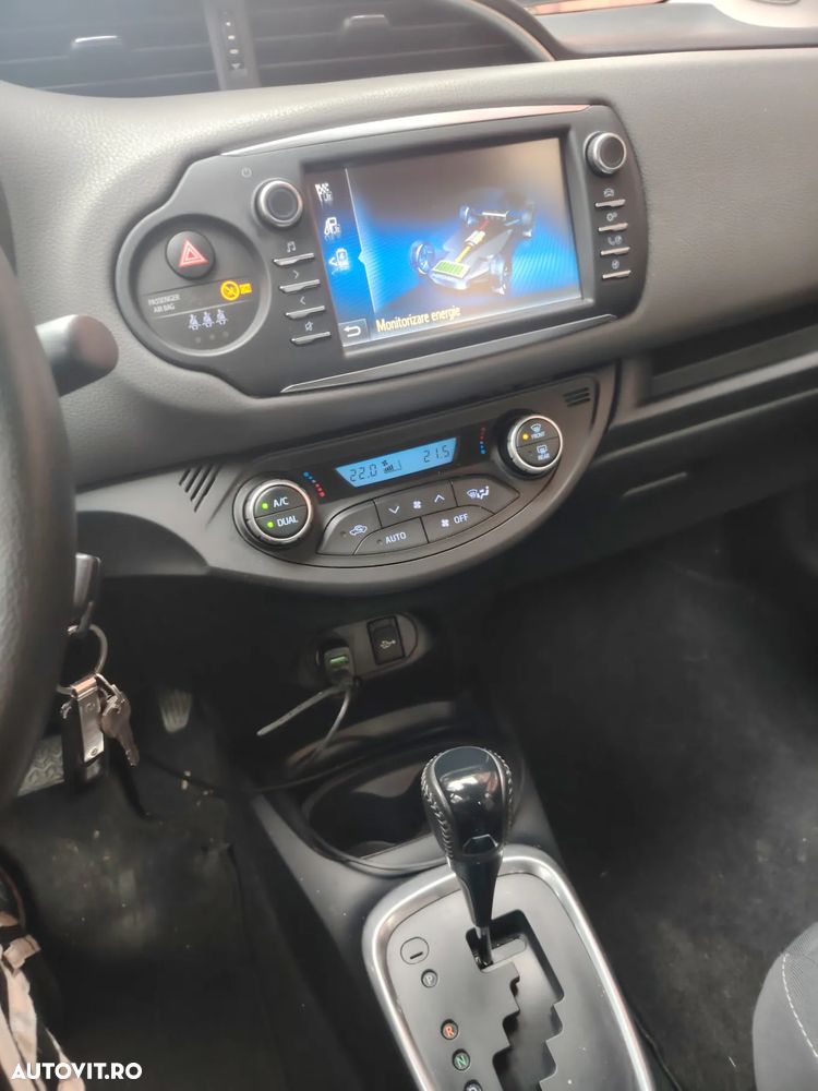 Toyota Yaris 1.5 VVT-i HSD Active - 5