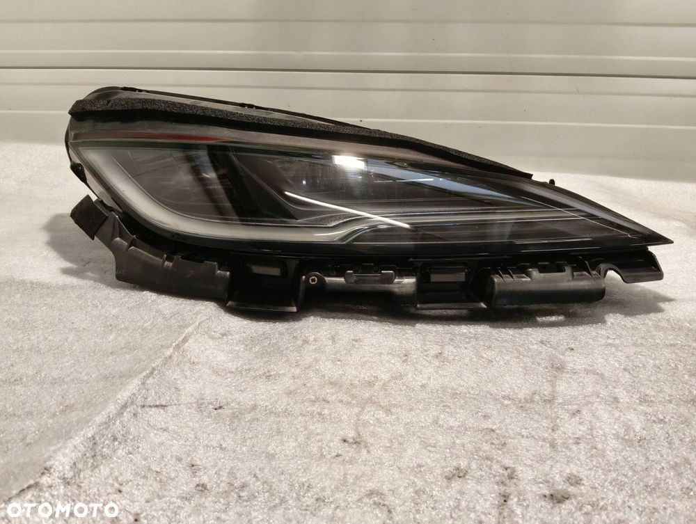 tesla model 3 highland full led przód strona prawa lampa 1760889-00-e - 1