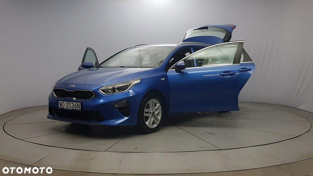 Kia Ceed - 10