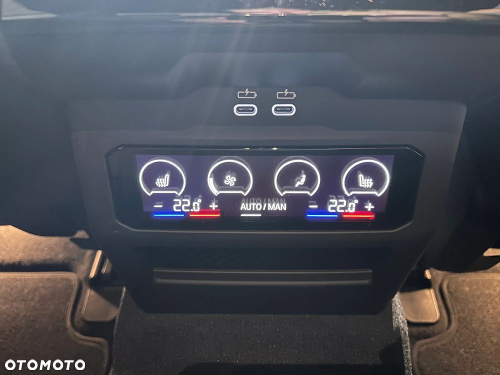 BMW Seria 5 540d xDrive mHEV - 23