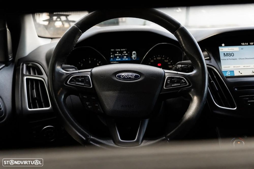 Ford Focus SW - 12