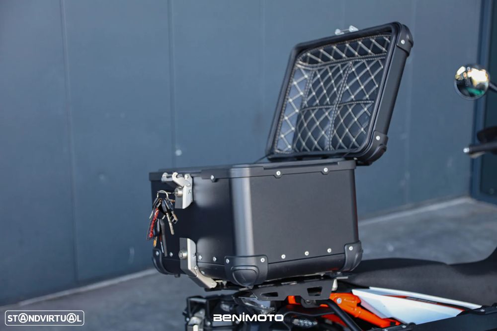 KTM 890 Adventure R - 11