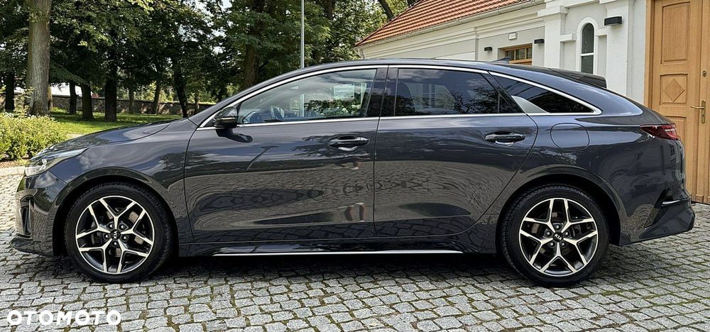 Kia ProCeed - 5