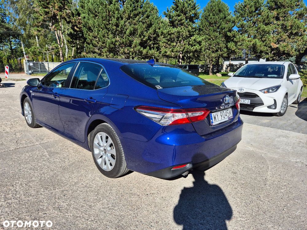 Toyota Camry - 6