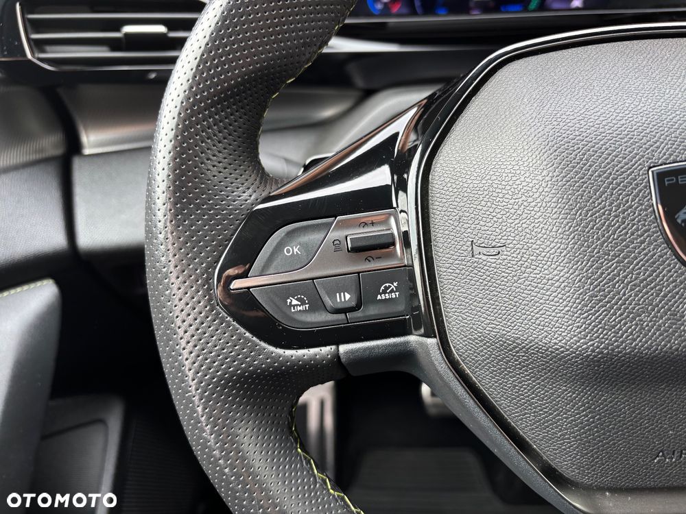 Peugeot 308 1.6 Hybrid PHEV GT EAT8 - 29