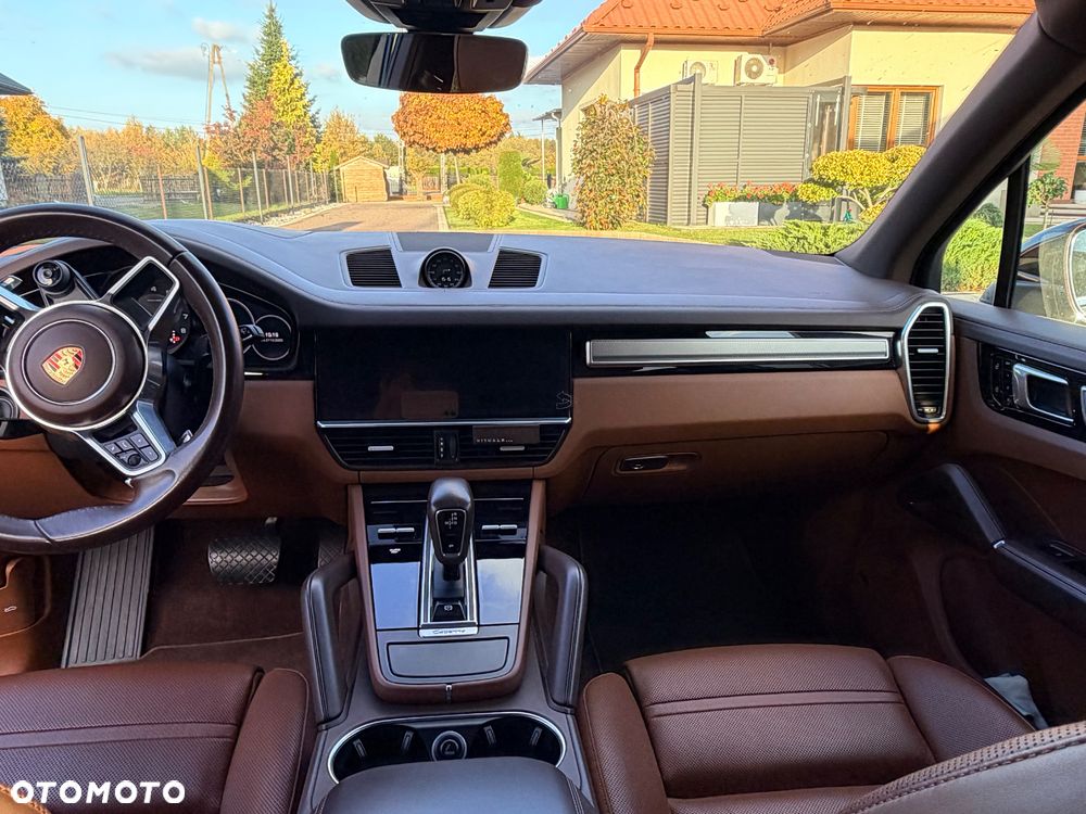 Porsche Cayenne - 13
