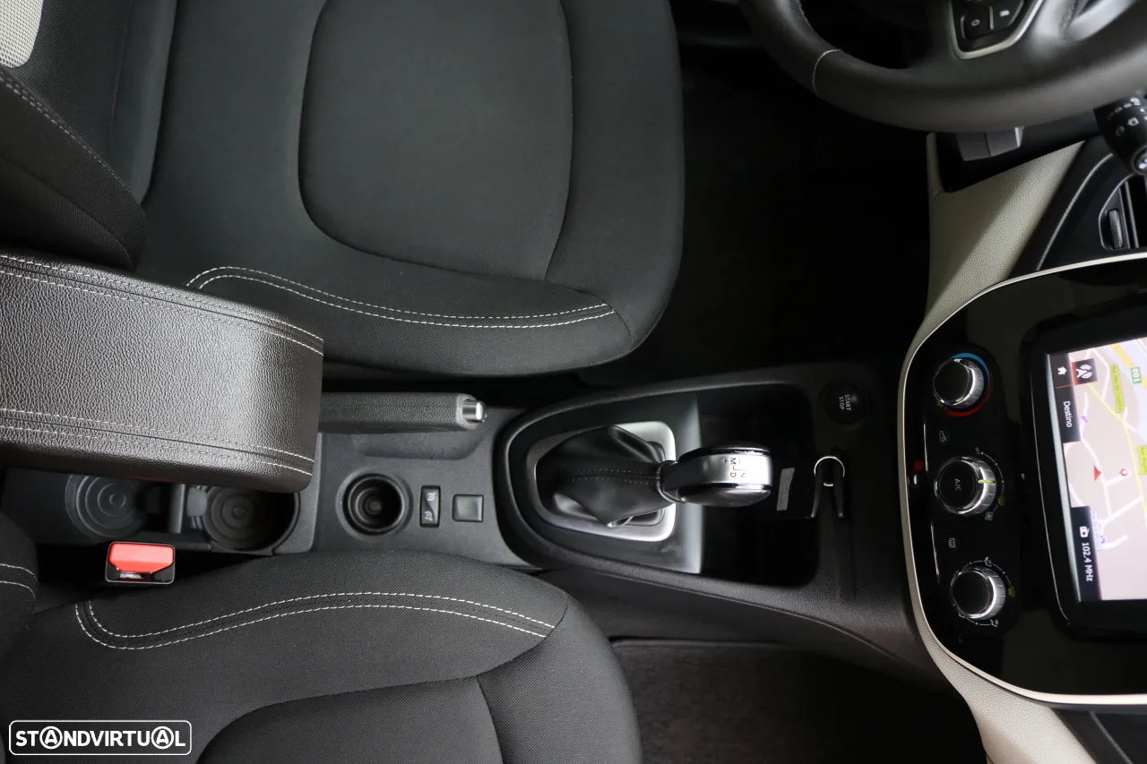 Renault Captur 1.5 dCi Exclusive EDC - 22