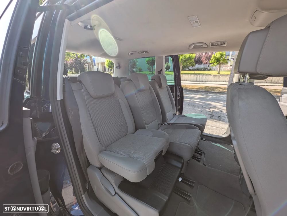 VW Sharan 2.0 TDI Confortline - 16