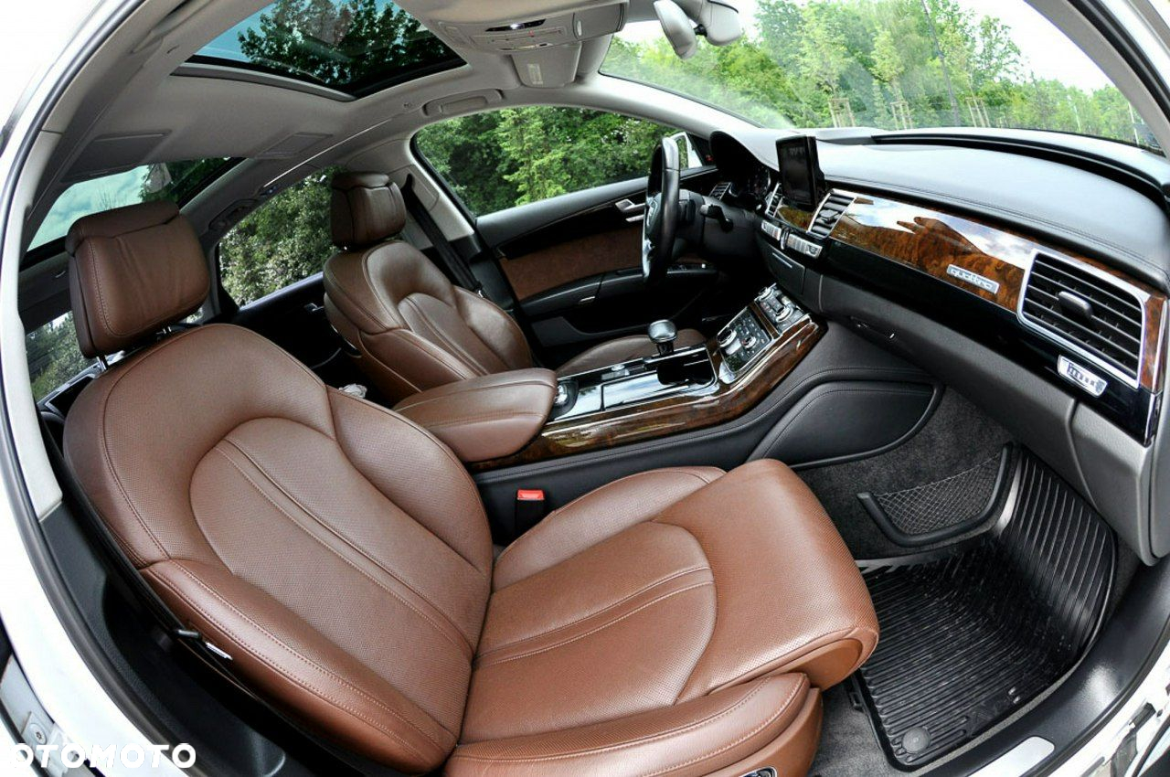 Audi A8 - 8