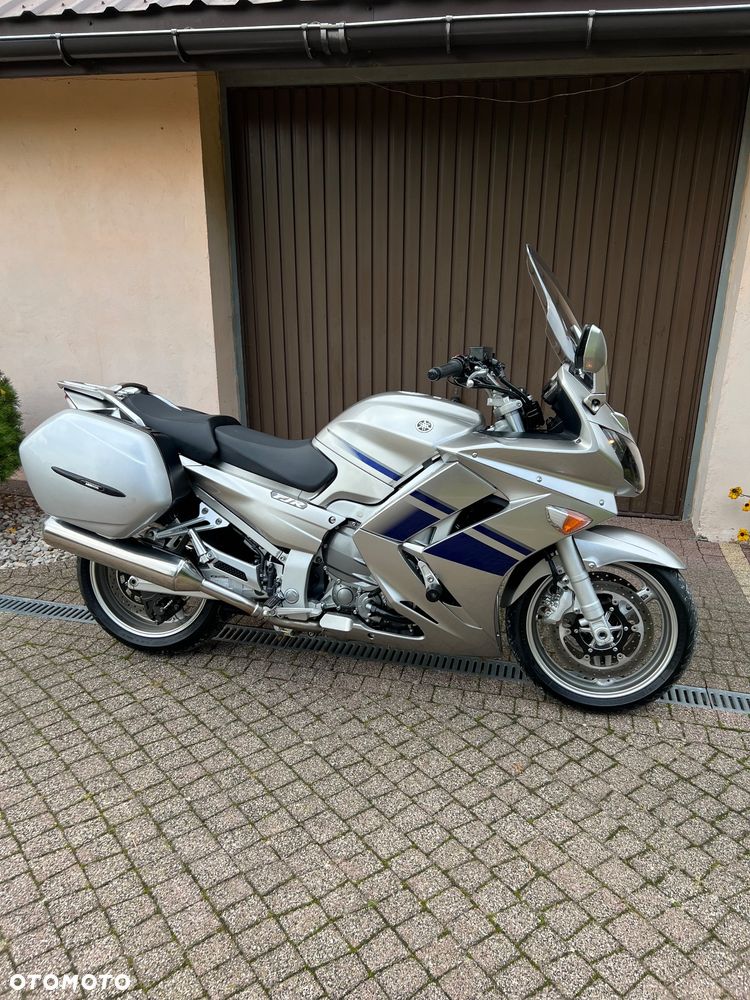 Yamaha FJR - 2