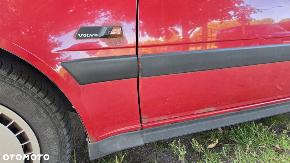 Volvo Seria 400 - 32