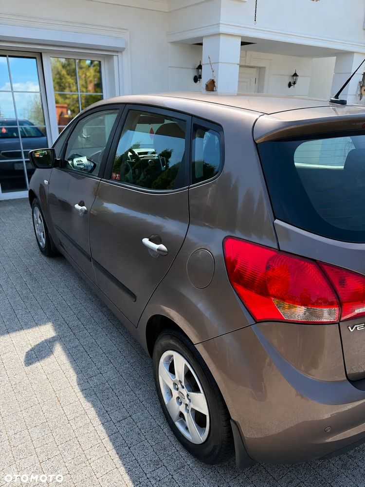Kia Venga 1.4 L - 4
