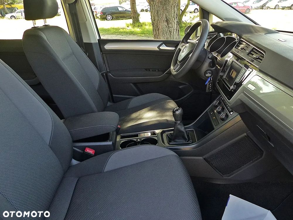 Volkswagen Touran 1.2 TSI (BlueMotion Technology) Comfortline - 25