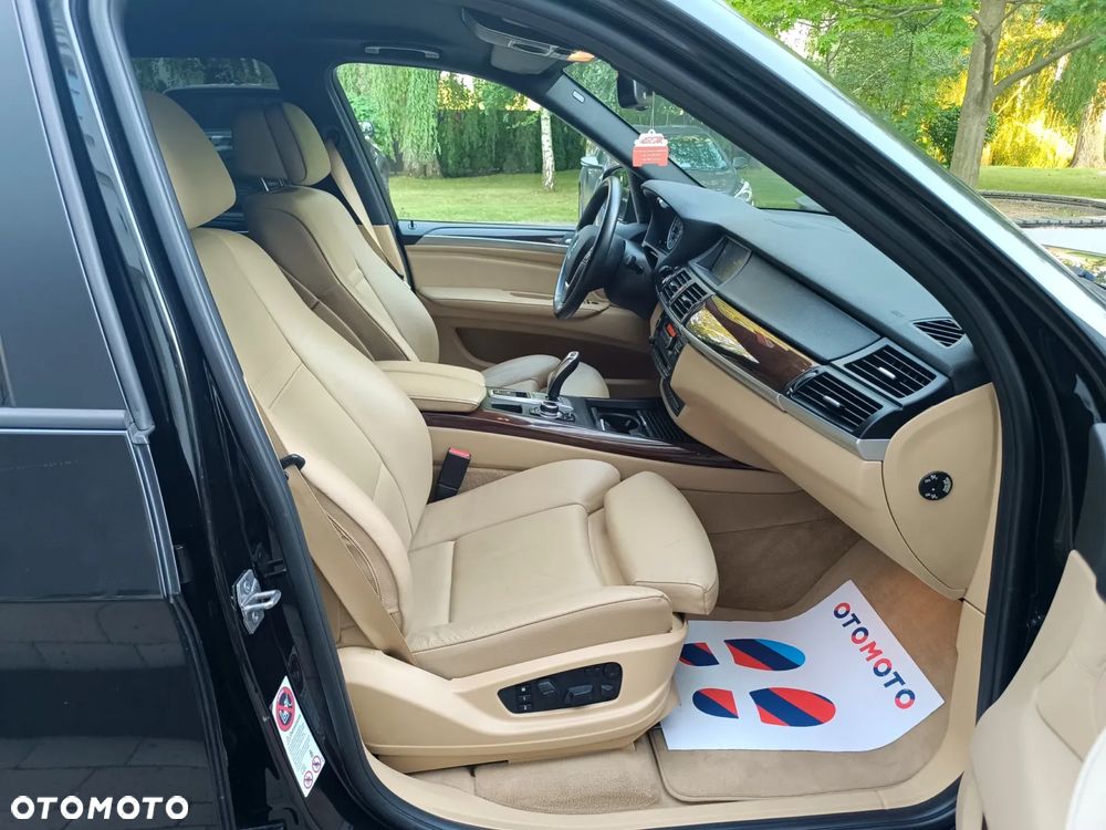 BMW X5 xDrive30d - 33