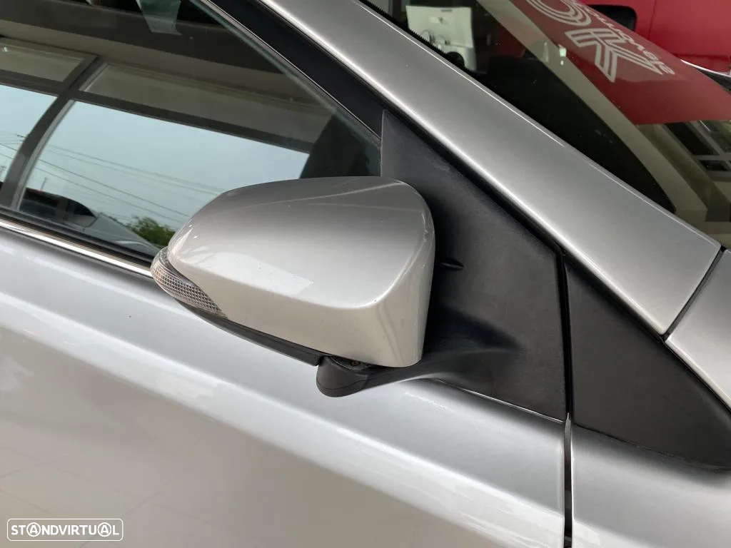 Toyota Auris 1.8 HSD Comfort+J17 - 26