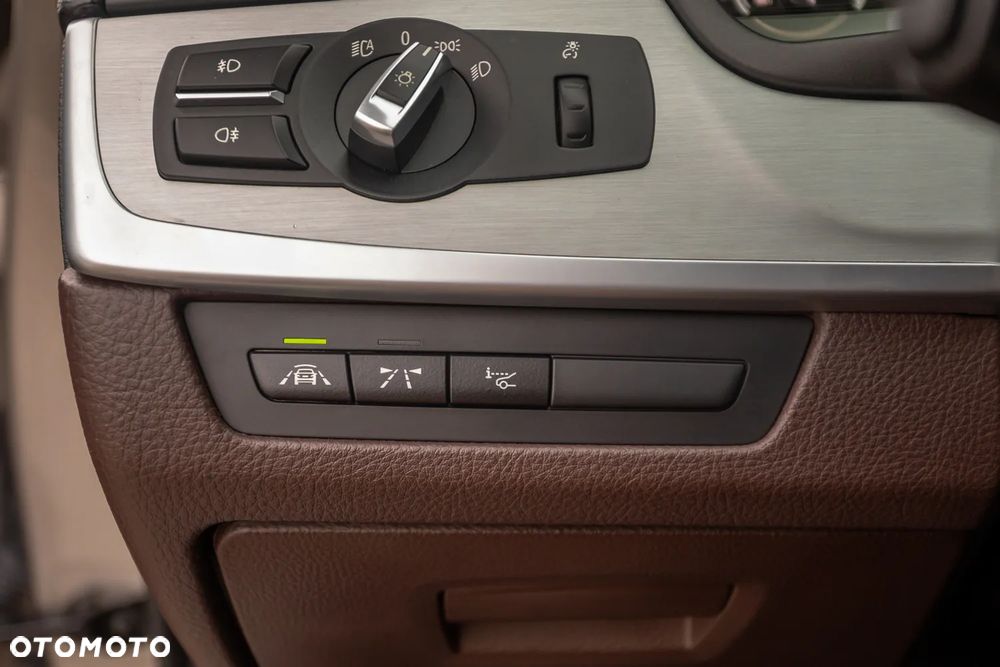 BMW Seria 5 535d Luxury Line - 38