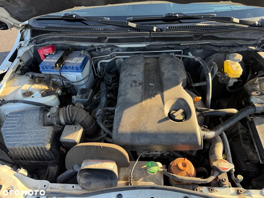 Suzuki Grand Vitara 2.4 Comfort - 17