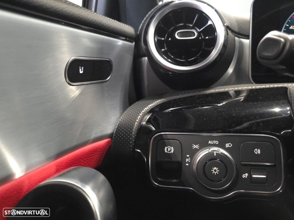 Mercedes-Benz A 180 d AMG Line Aut. - 25