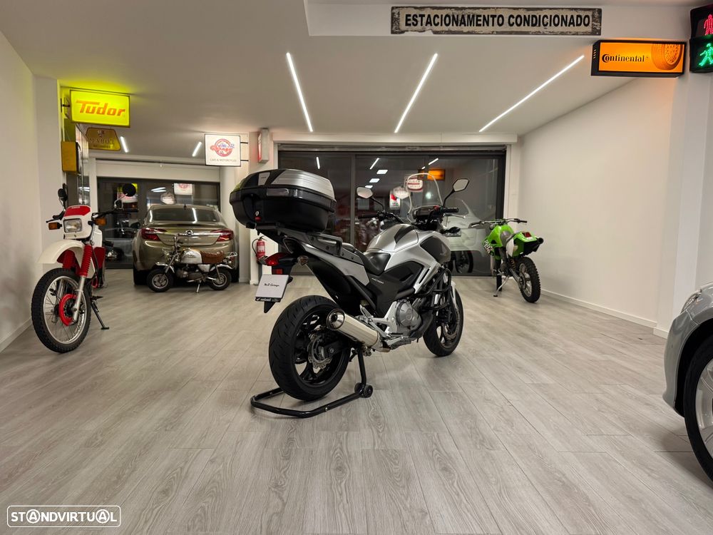 Honda NC700X - 11