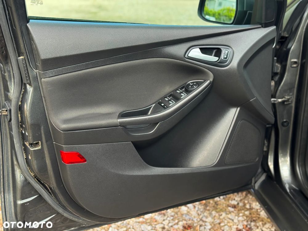 Ford Focus 1.6 Titanium - 21