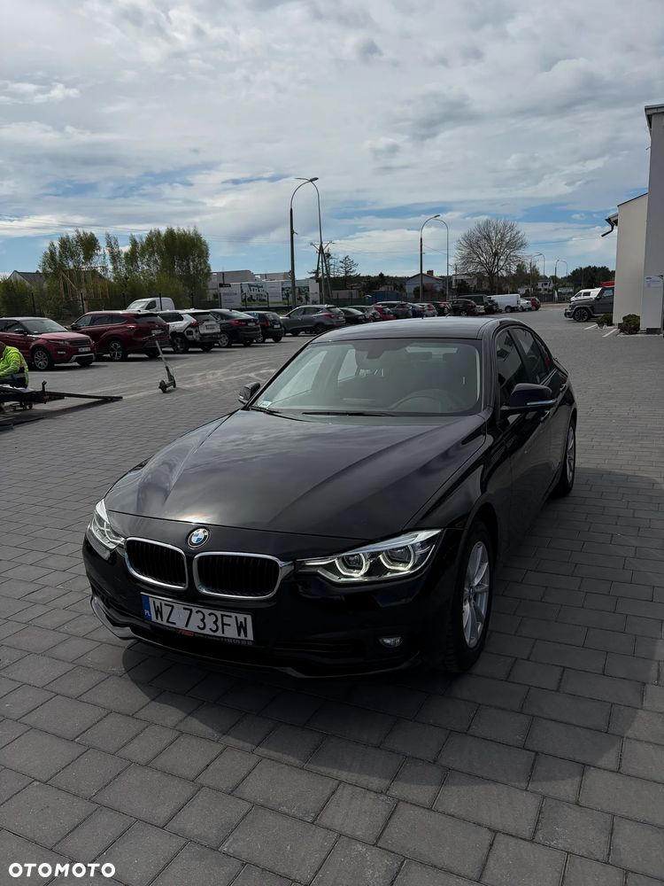 BMW Seria 3 318i GPF Luxury Line - 2