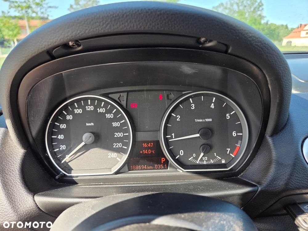 BMW Seria 1 116i - 11