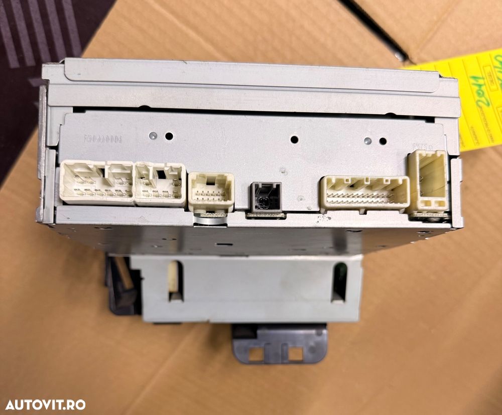 Cd player, radio LEXUS CT200H an 2011-2017 cod 86120-76140 in stare foarte buna - 3