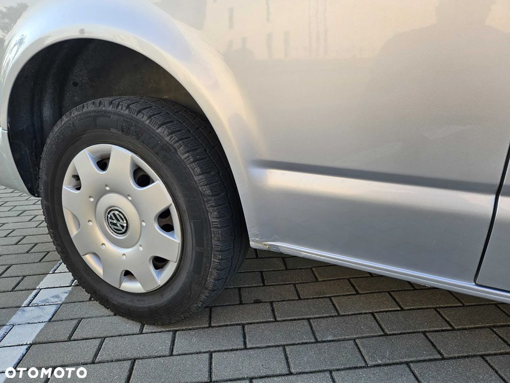 Volkswagen Caravelle - 41