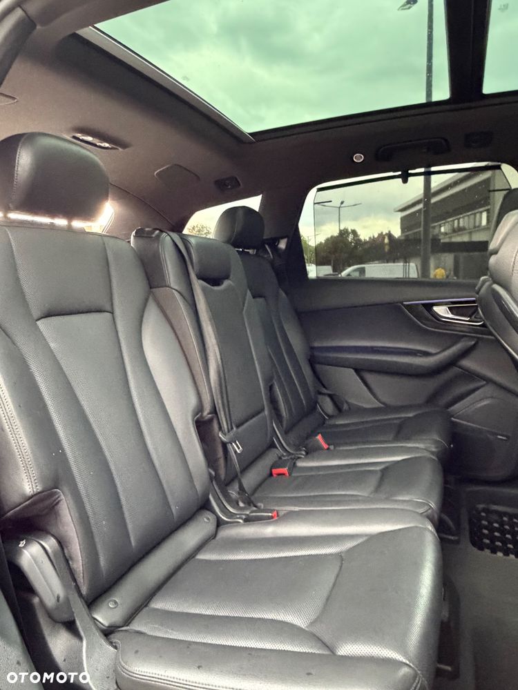 Audi Q7 - 11