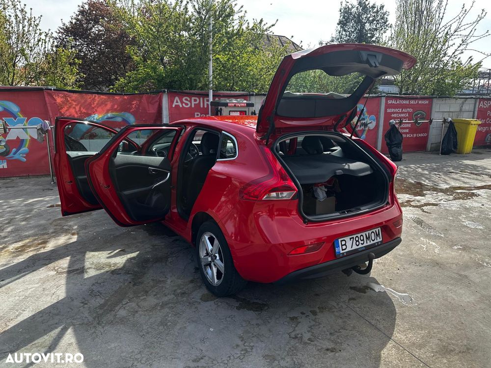 Volvo V40 D2 Summum - 12