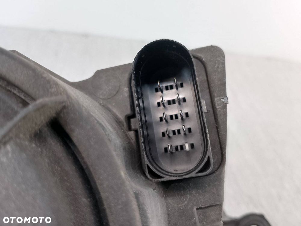 LAMPA PRZÓD PRAWA VW POLO 9N 6Q1941008AT   89312006 - 5