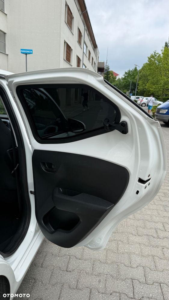 Toyota Aygo x-clusive Style Selection - 23