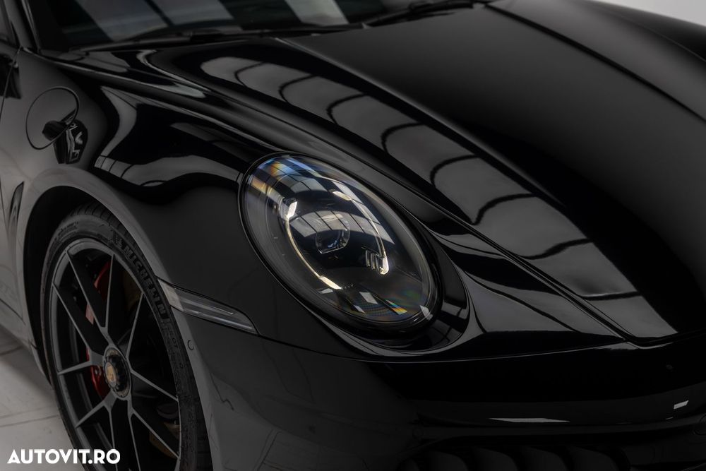 Porsche 992 - 25
