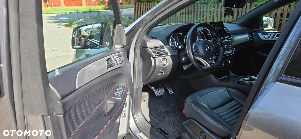 Mercedes-Benz GLE 350 d 4-Matic - 29