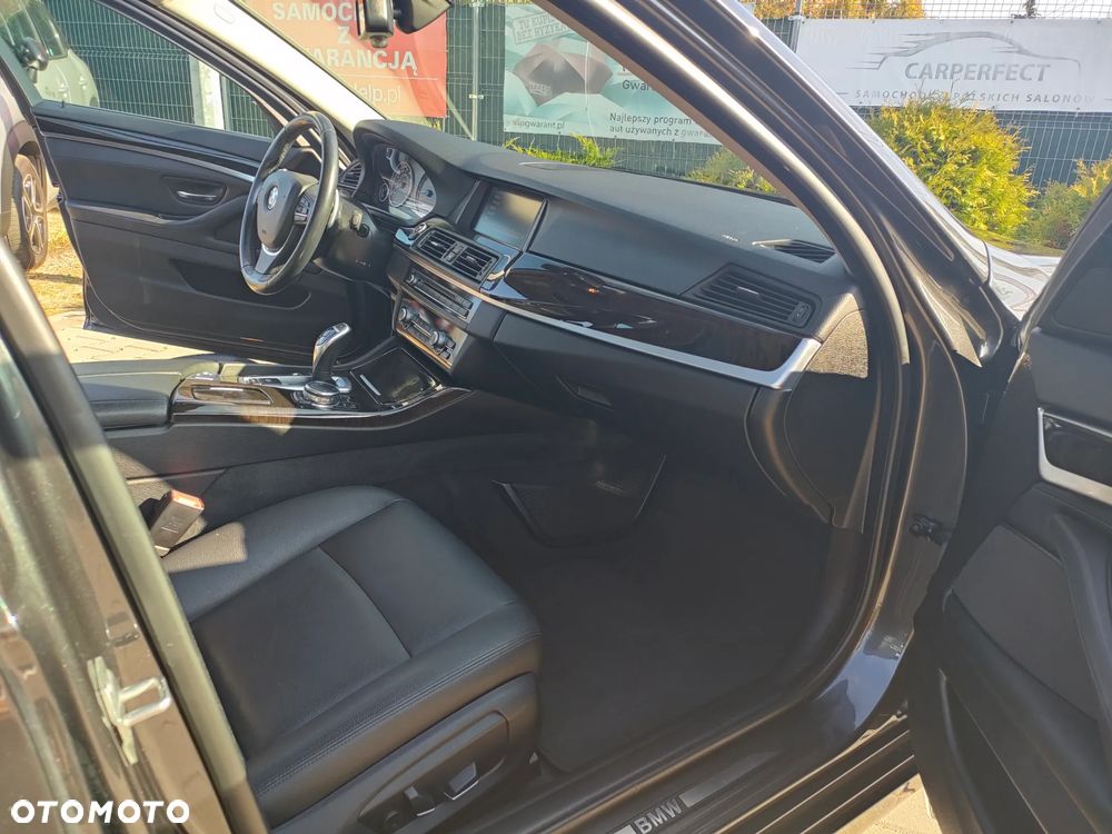 BMW Seria 5 528i Luxury Line - 19