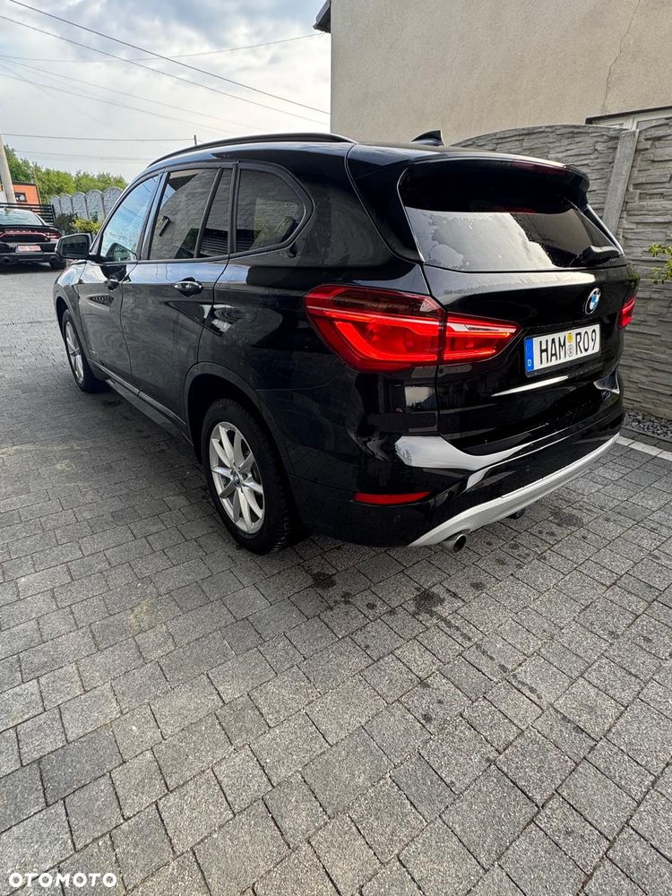 BMW X1 xDrive18d Sport Line - 5