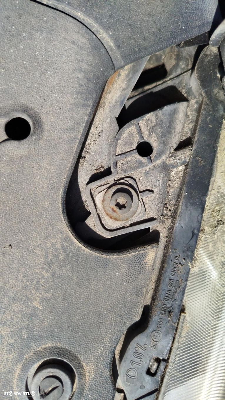 Ótica / farol direita RENAULT Megane II Break (KM0/1_) - 2