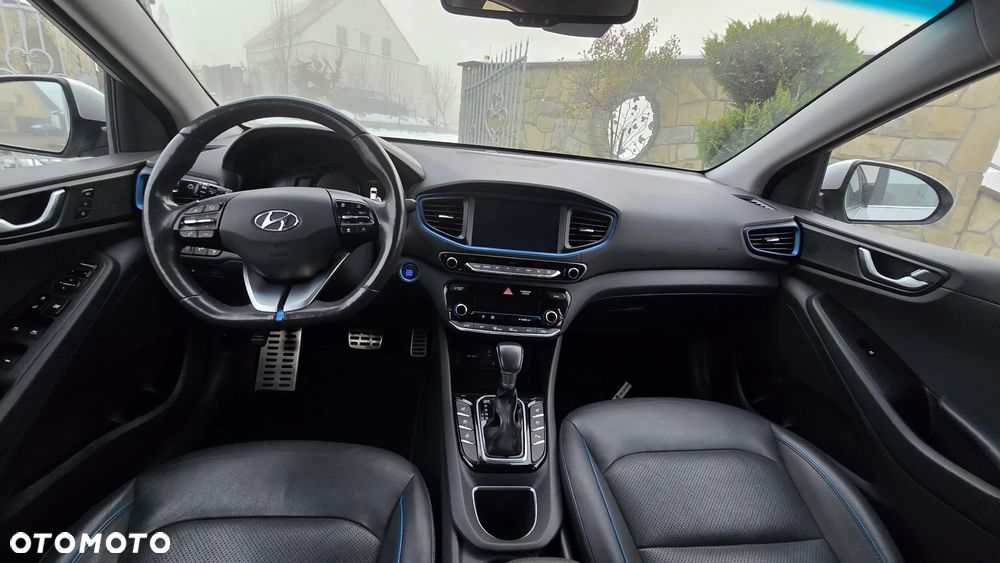 Hyundai IONIQ 1.6 GDI Premium - 30